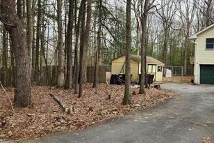 1600 Red Pine Ln, Effort, PA 18330 - Photo 5