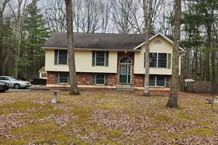 1600 Red Pine Ln, Effort, PA 18330 - Photo 3