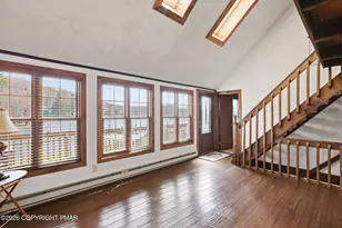 29 Tanglewood Ln, Lake Ariel, PA 18436 - Photo 9