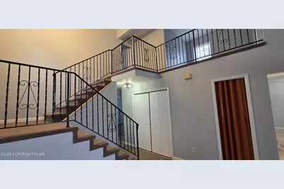  655 Country Place Drive, Tobyhanna, PA 18466 - Photo 7