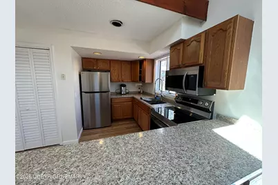  7272 Long Pine Drive, Tobyhanna, PA 18466 - Photo 7