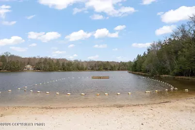  Sir Jeoffrey Ct 199, Pocono Lake, PA 18347 - Photo 5