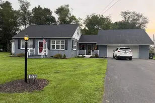 1564 Spruce St, Stroudsburg, PA 18360 - Photo 3