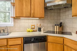 6159 Decker Rd, Bushkill, PA 18324 - Photo 9