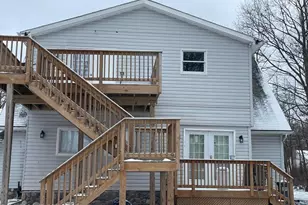 147 Summit Ave, Pocono Summit, PA 18346 - Photo 3