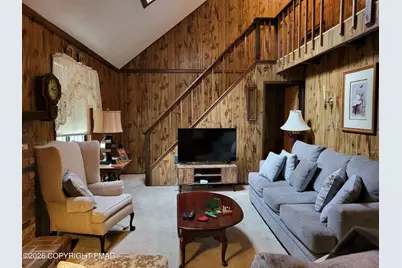  180 Dorchester Drive, Bushkill, PA 18324 - Photo 3