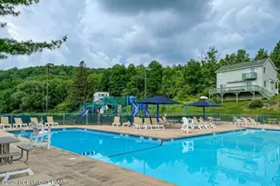 2226 Bedford Ct, Bushkill, PA 18324 - Photo 59