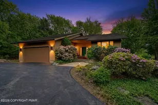 96 Wolf Hollow Rd, Lake Harmony, PA 18624 - Photo 1