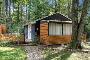 111 Sweet Pea Ln, Pocono Pines, PA 18350 - Photo 1