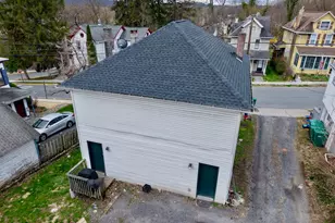 402 N 8th St, Stroudsburg, PA 18360 - Photo 17