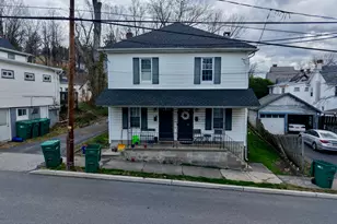 402 N 8th St, Stroudsburg, PA 18360 - Photo 1