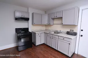 402 N 8th St, Stroudsburg, PA 18360 - Photo 11