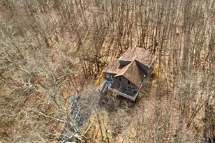 124 Country Club Dr, Thornhurst, PA 18424 - Photo 3