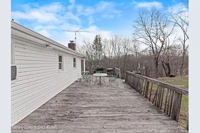  109 Pleasant Lane, Stroudsburg, PA 18360 - Photo 11