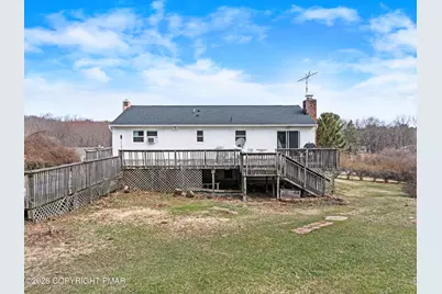  109 Pleasant Lane, Stroudsburg, PA 18360 - Photo 9