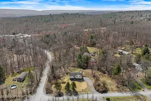 109 Pleasant Ln, Stroudsburg, PA 18360 - Photo 15