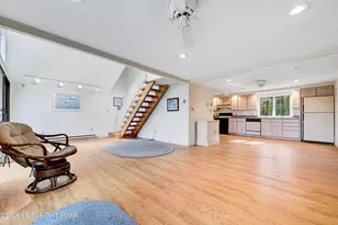 6174 Lakeview Dr, Pocono Pines, PA 18350 - Photo 13