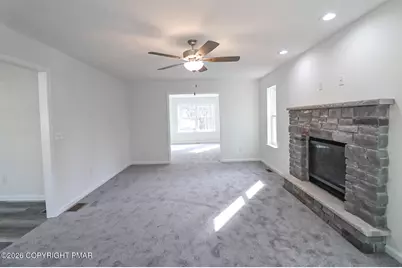  179 Wilbur Bloom Boulevard, East Stroudsburg, PA 18302 - Photo 11