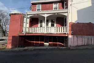 622 Mahantongo St, Pottsville, PA 17901 - Photo 3