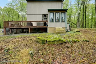 11 Fawn Ct, Covington Township, PA 18424 - Photo 5