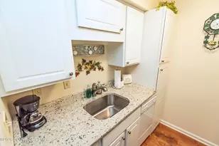 3 Village Circle, Stroudsburg, PA 18360 - Photo 11