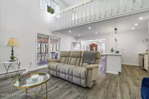 8943 Deerfield Dr, Tobyhanna, PA 18466 - Photo 9