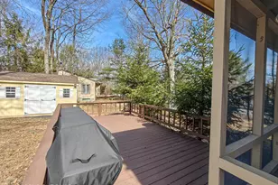 2104 Vacation Ln, Pocono Summit, PA 18346 - Photo 25