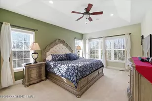 389 Joanne Ct, Bartonsville, PA 18321 - Photo 15