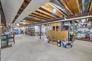 389 Joanne Ct, Bartonsville, PA 18321 - Photo 103