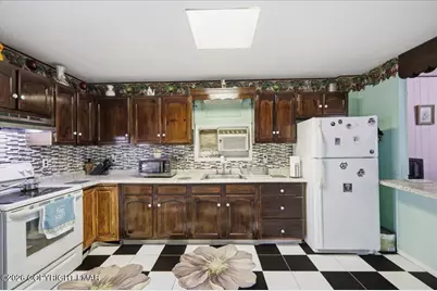  8252 Natures Drive, Tobyhanna, PA 18466 - Photo 13