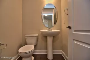 709 Kennedy Ct, East Stroudsburg, PA 18301 - Photo 27