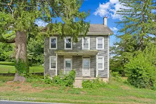 395 Holtzman Rd, Reinholds, PA 17569 - Photo 5