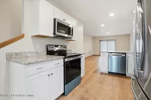 209 Keller Dr, Stroudsburg, PA 18360 - Photo 9