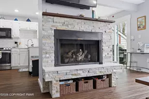 136 Laurelwood Dr, Lake Harmony, PA 18624 - Photo 3