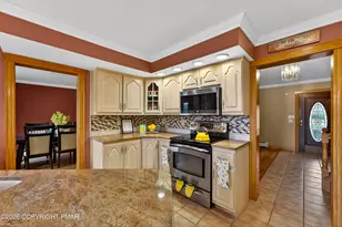 219 Lake Scranton Rd, Scranton, PA 18505 - Photo 9