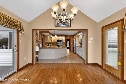  219 Lake Scranton Road, Scranton, PA 18505 - Photo 11