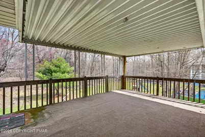  811 Hawthorne Lane, Pen Argyl, PA 18072 - Photo 17