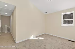1073 West Side Dr, Newfoundland, PA 18445 - Photo 65