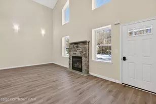 1073 West Side Dr, Newfoundland, PA 18445 - Photo 29