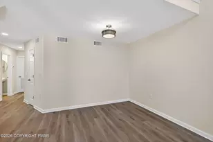 1073 West Side Dr, Newfoundland, PA 18445 - Photo 37