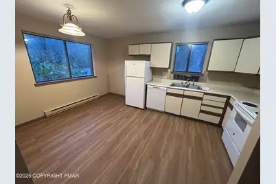  233 Sedburgh Court, Bushkill, PA 18324 - Photo 3