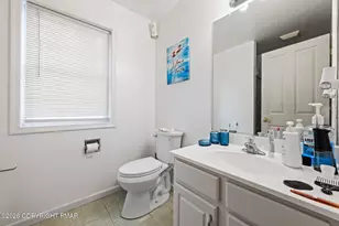 137 Old Kettle Ct, Stroudsburg, PA 18360 - Photo 19