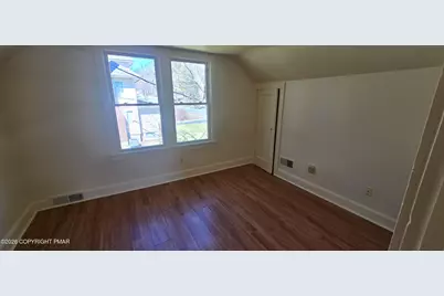  2837 Bartonsville Avenue, Bartonsville, PA 18321 - Photo 9