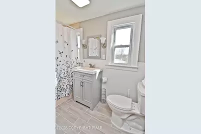  621 Garibaldi Avenue, Roseto, PA 18013 - Photo 27