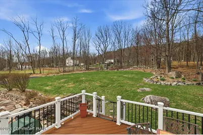  1177 N Rocky Mountain Drive, Effort, PA 18330 - Photo 9