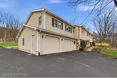  1177 N Rocky Mountain Drive, Effort, PA 18330 - Photo 3