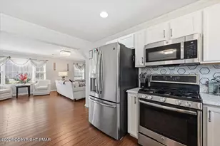 2431 Grey Birch Ln, Long Pond, PA 18334 - Photo 31