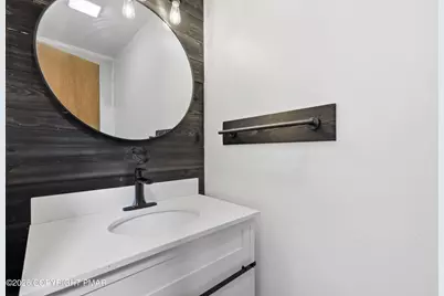  8866 Chipmunk Drive, Tobyhanna, PA 18466 - Photo 17