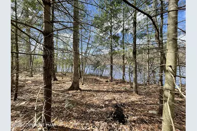  566 Hallowood Drive, East Stroudsburg, PA 18302 - Photo 11