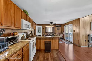 2038 Beaver Run Rd, Pocono Lake, PA 18347 - Photo 15